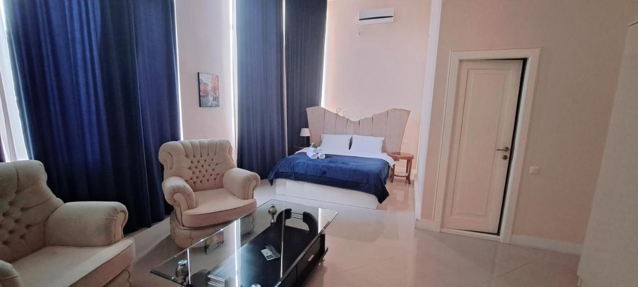 River S Hotel Зугдиди Екстериор снимка