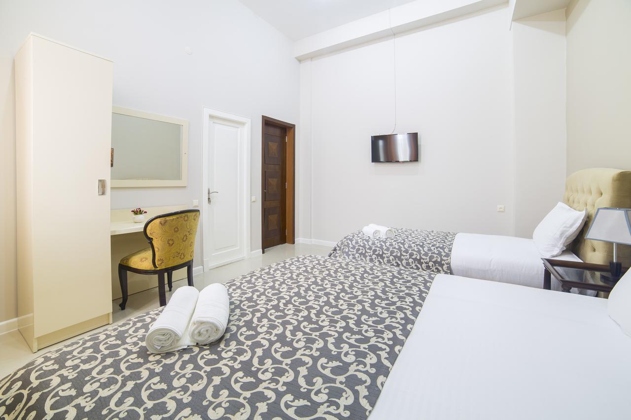 River S Hotel Зугдиди Екстериор снимка