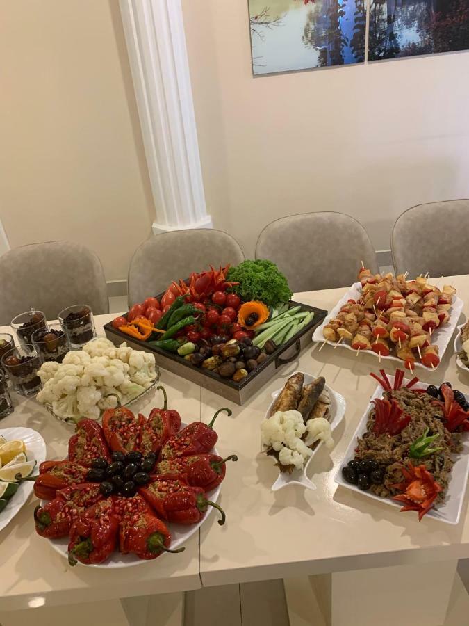 River S Hotel Зугдиди Екстериор снимка